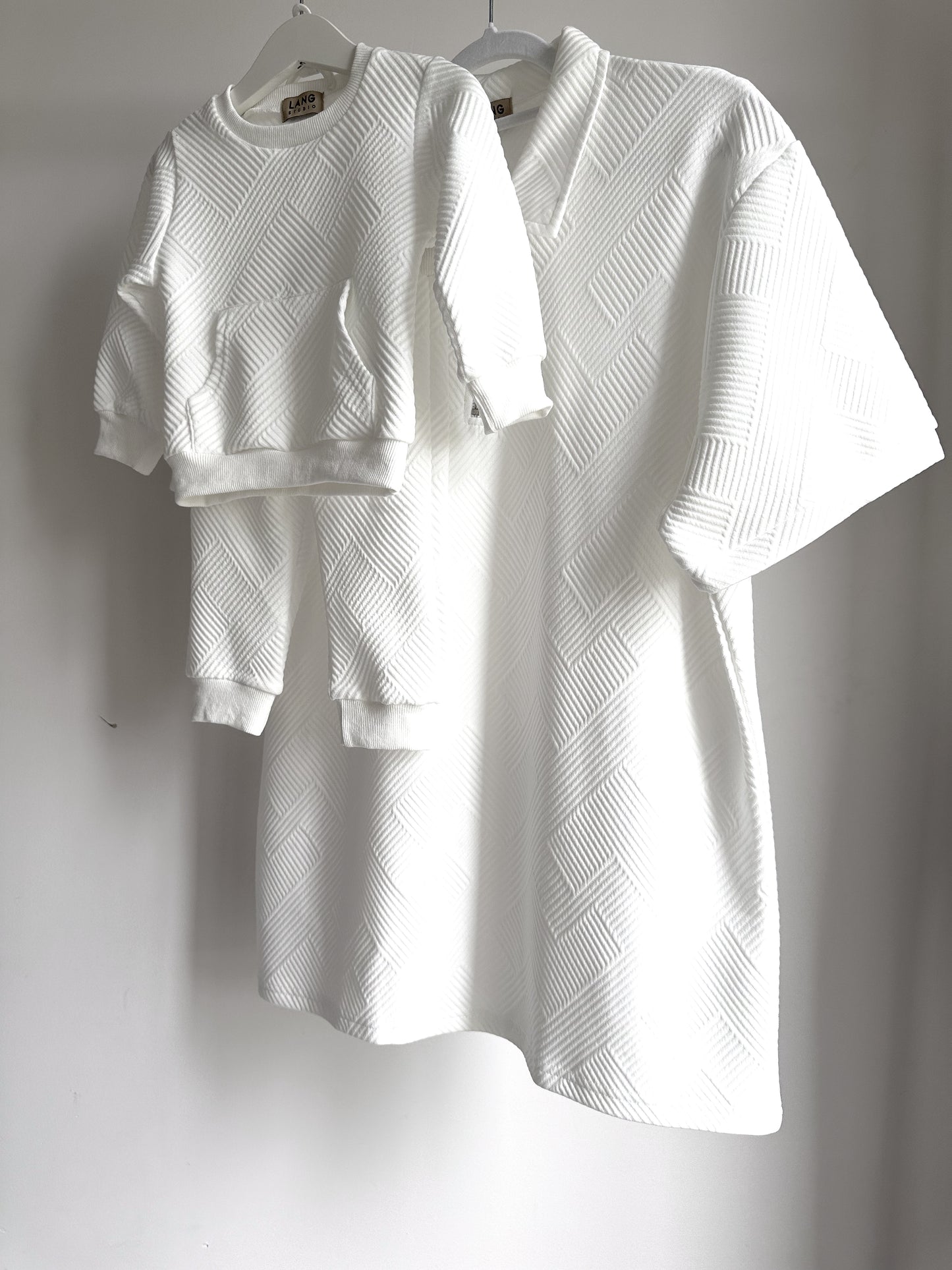 KIDS TEXTURED PATTERN SWEATSHIRT AND JOGGER CO-ORD SET - BLANC WHITE