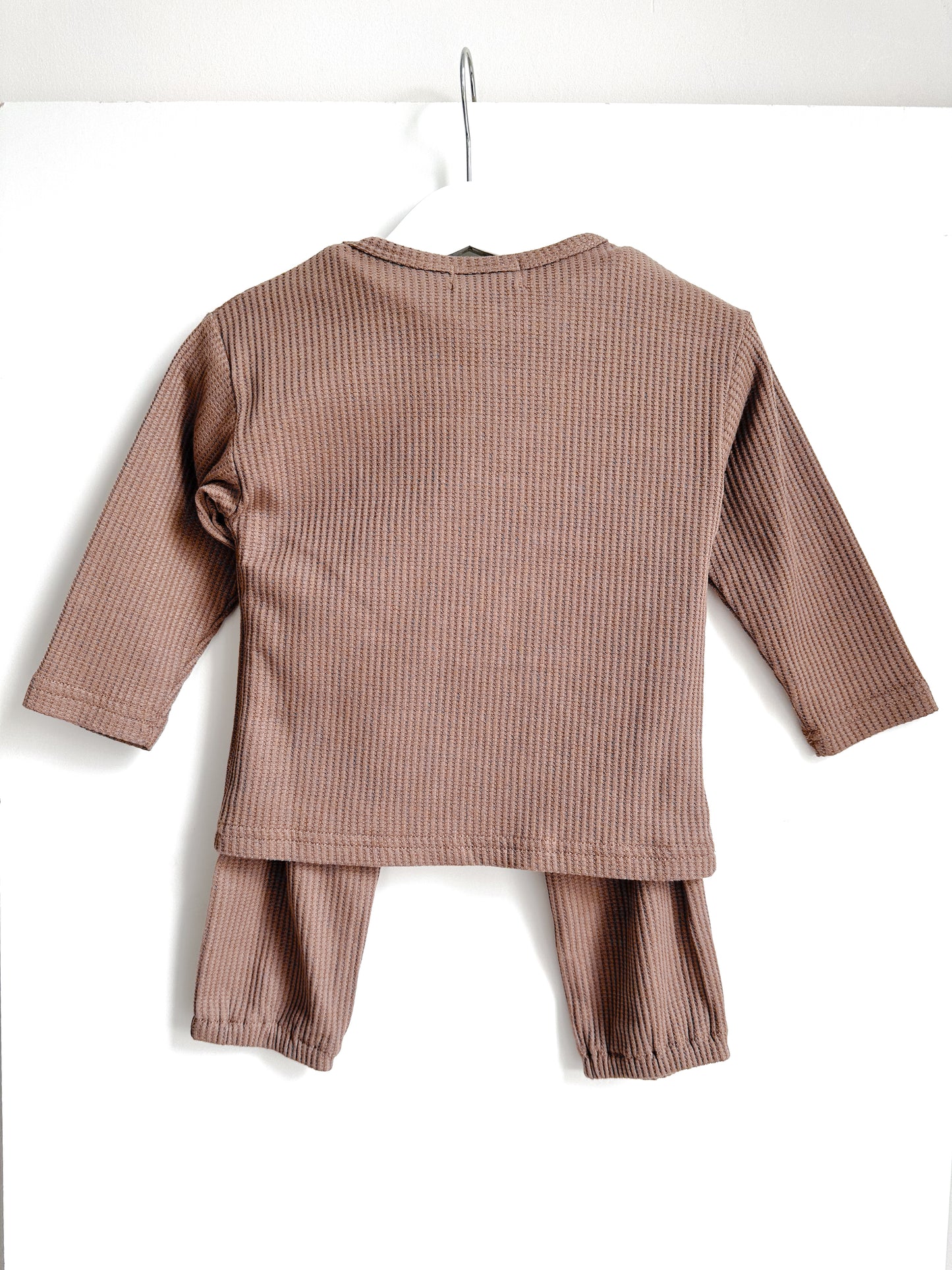 KIDS WAFFLE SWEATSHIRT AND JOGGER CO-ORD SET - SOFT MOCHA