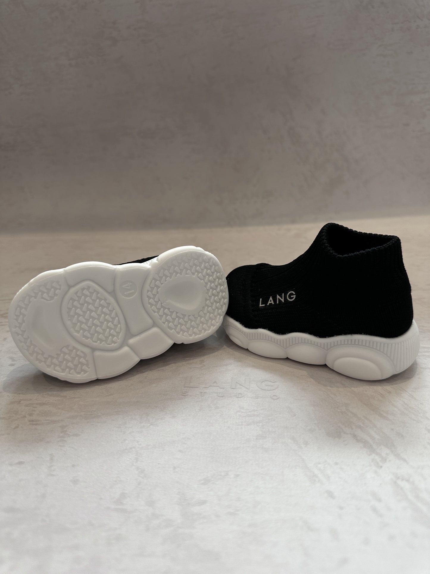 KIDS KNITTED MID TOP BOOTIES - NOIR BLACK