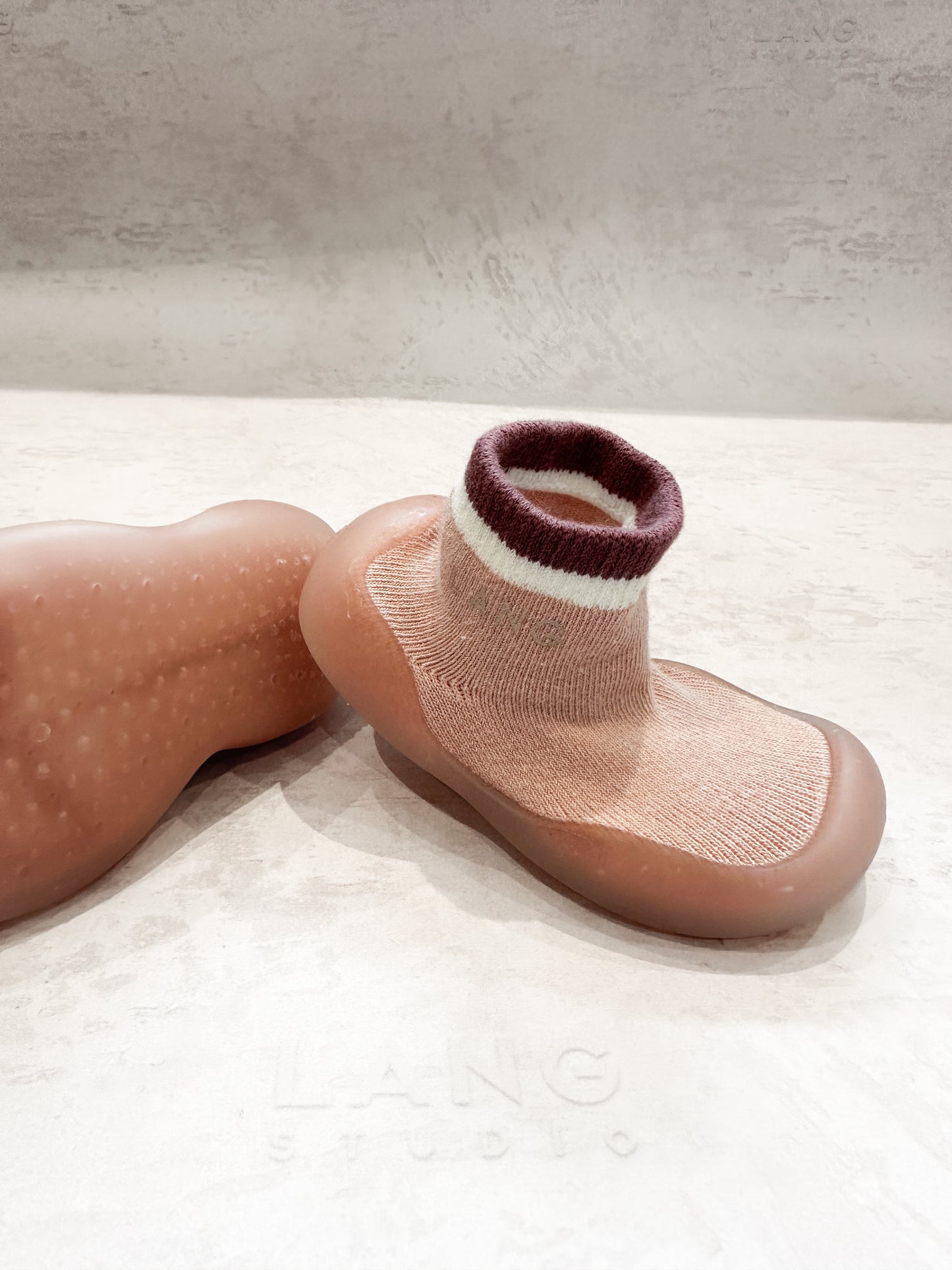 KIDS KNITTED SOCK BOOTIES - DUSKY PINK