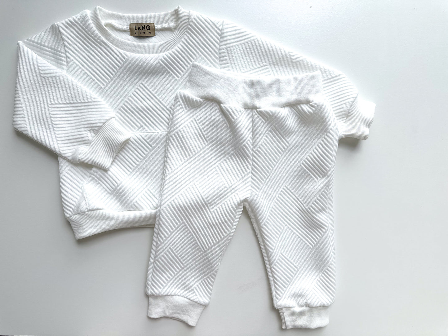 KIDS TEXTURED PATTERN SWEATSHIRT AND JOGGER CO-ORD SET - BLANC WHITE