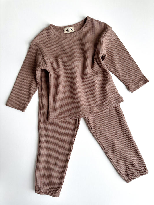 KIDS WAFFLE SWEATSHIRT AND JOGGER CO-ORD SET - SOFT MOCHA