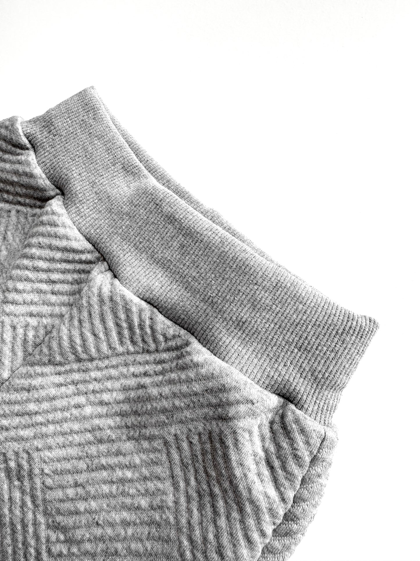 KIDS TEXTURED PATTERN SWEATSHIRT AND JOGGER CO-ORD SET - STORM GREY