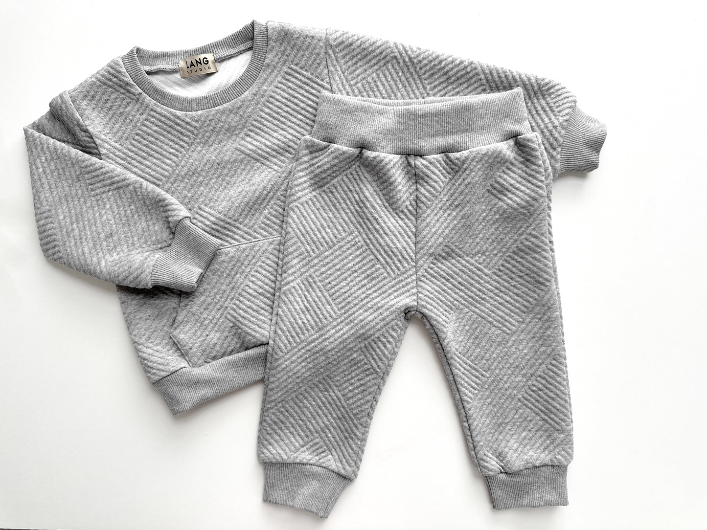 KIDS TEXTURED PATTERN SWEATSHIRT AND JOGGER CO-ORD SET - STORM GREY